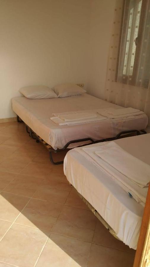 Mullaj Guest House Vlorë Buitenkant foto